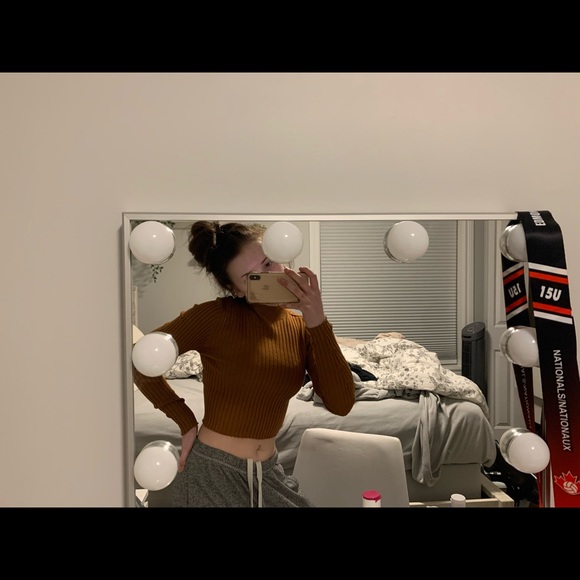 garage long sleeve - Picture 3 of 3